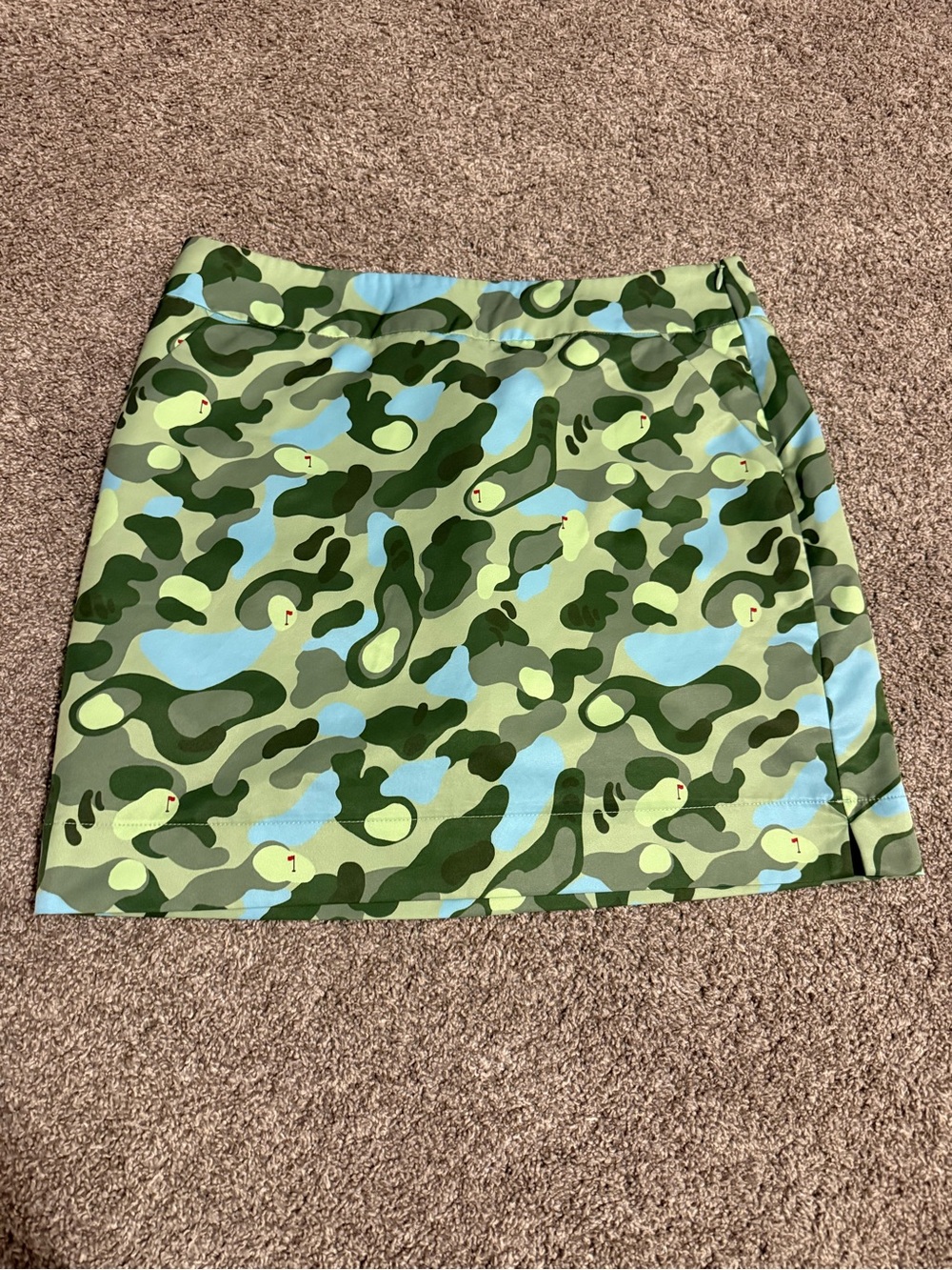 Loudmouth golf skort golf course print size 4